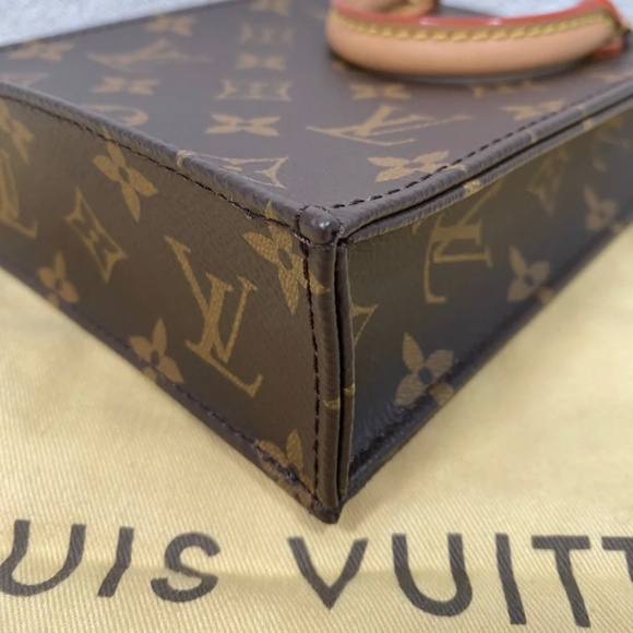 Authentic Louis Vuitton Monogram Petit Sac Plat - Picture 3 of 12